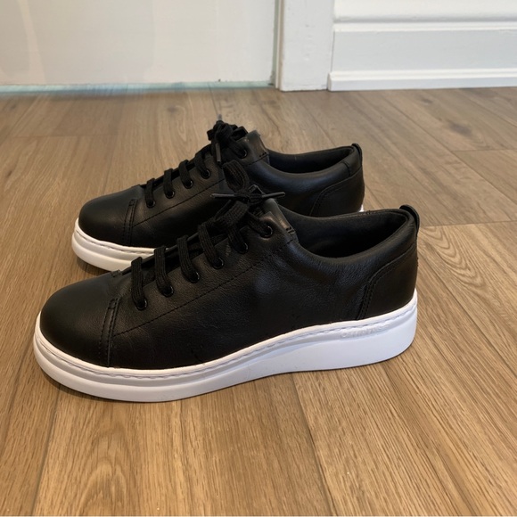 Camper black leather sneaker, size 38 (7.5 / 8) - Picture 6 of 14